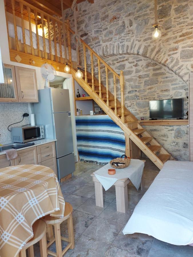 Ήλιος Πατσακης Apartment Symi Bagian luar foto