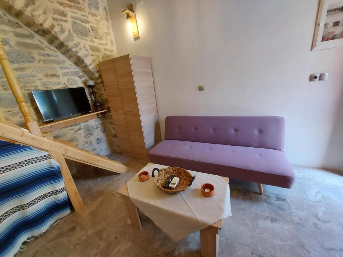 Ήλιος Πατσακης Apartment Symi Bagian luar foto